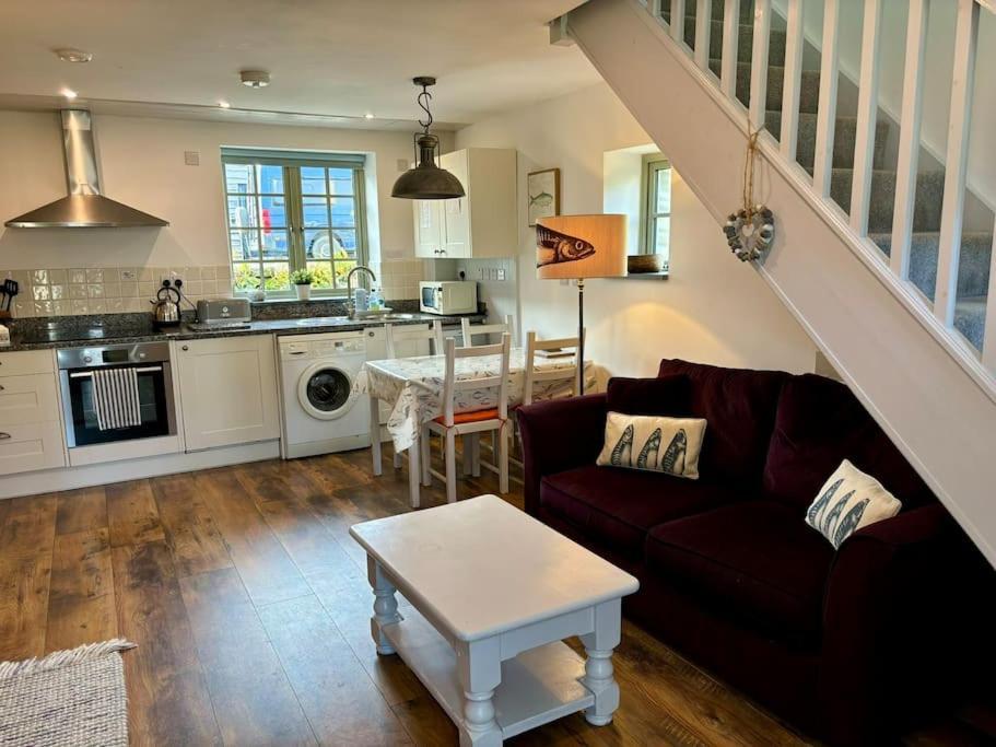 Little Bream - Pretty Cosy Cottage, Sea Views, Walk To The Beach Mawnan Smith Exteriér fotografie